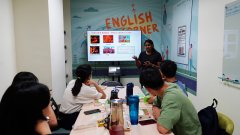 111-2_Engliah_Corner-5.JPG