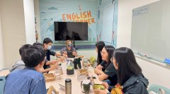 112-2_English_Corner-5.jpg