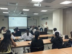 113-1English_Breakthrough-6.jpg