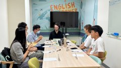 113-1English_Corner_3.jpg
