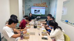113-2_English_Corner-5.jpg